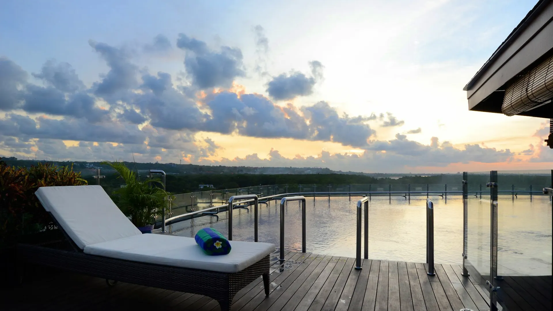 The Nest Hotel Nusa Dua Нуса-Дуа
